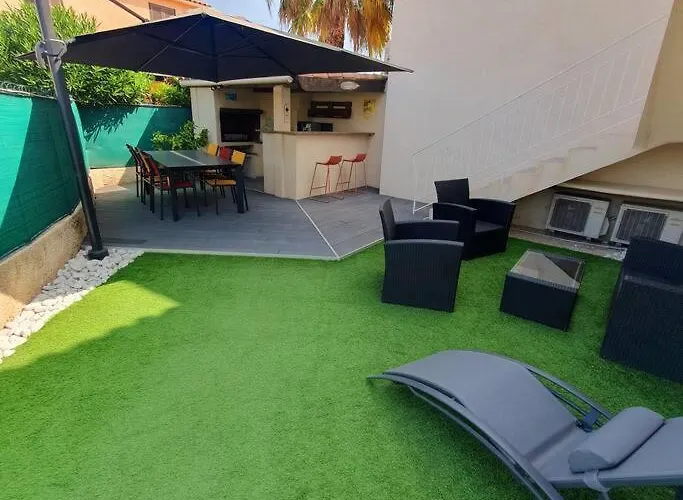 Joli Haut De Villa 3 Chambres Climatise Avec Jacuzzi