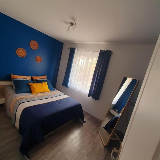 Ferienhaus Joli De 3 Climatise Avec Jacuzzi