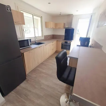 Joli Haut De Villa 3 Chambres Climatise Avec Jacuzzi Marignane Extérieur photo
